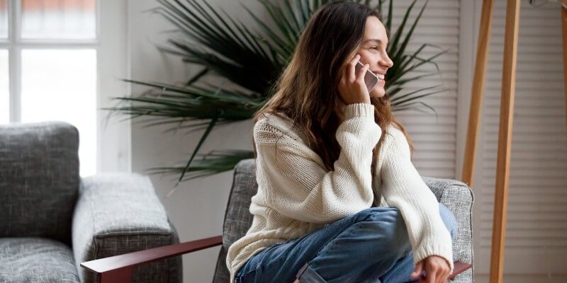 young-woman-on-the-phone
